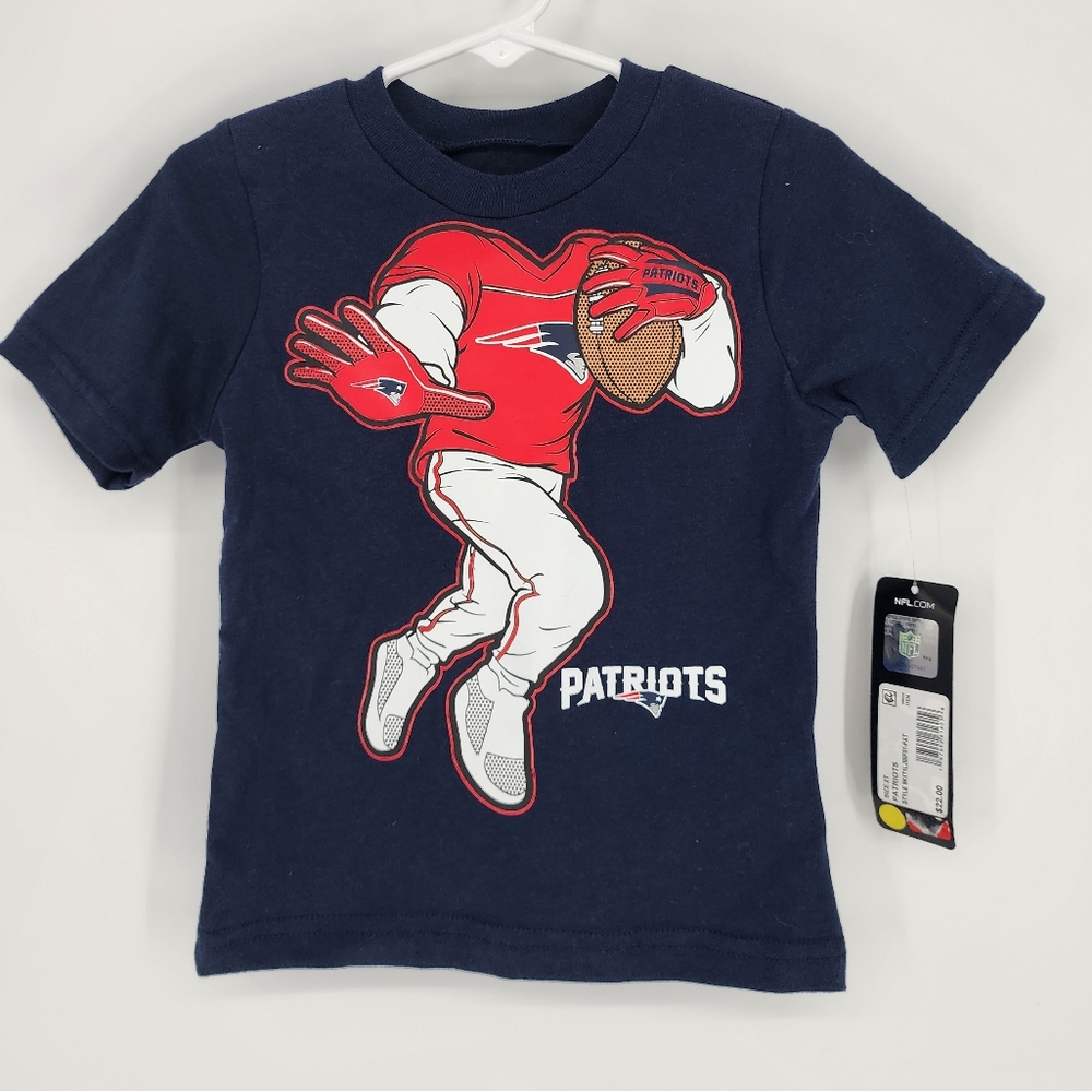 NFL New England Patriots Graphic Tee NWT Toddler Boys 2T Football